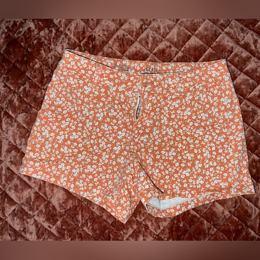 a.n.a shorts size 2. Flower print, 3.5 inch inseam